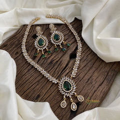 Dark Green Victorian Diamond Pendant Neckpiece - VV10782
