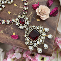 Red Victorian Diamond Short Neckpiece -VV1205