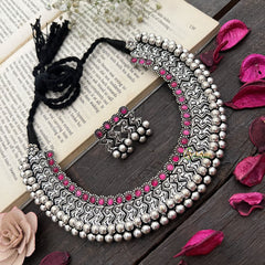 Vriksham Chevron Pattern Oxidized Silver Neckpiece-Red-S922