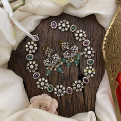 Simple Floral Victorian Diamond Choker -Red Green-VV1502