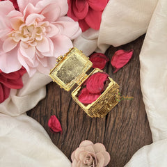 Vriksham Miniature Golden Temple-Style Kumkum Box-Lakshmi-RG193