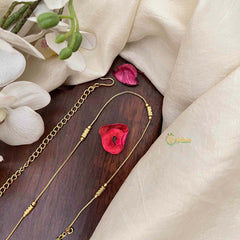 Vriksham Minimalist Brocate Gold-Finished Chain Style Hip Chain-G21357