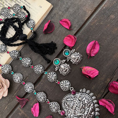 Vriksham Lakshmi With Paisley Motif Chain Oxidized Silver With Black Thread Neckpiece-Red Green-S989