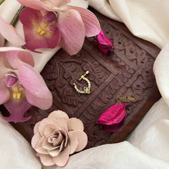 Vriksham Square Style Press Naths/Nose Pin-White Green-G20698