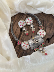 Statement Silver Look Alike Hasli with Pendant - J1882