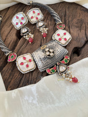 Statement Silver Look Alike Hasli with Pendant - J1882