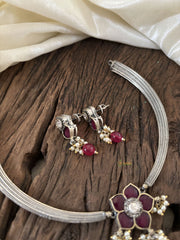 Silver Look Alike Hasli with Red Pendant - J1881