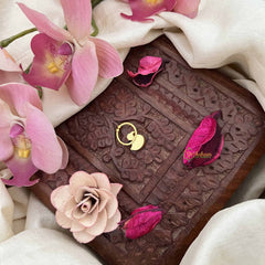 Vriksham Duck Style Gold-Toned Kundan Jadau With Red White Septum Ring-J3901