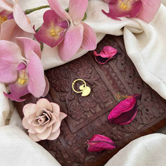 Vriksham Duck Style Gold-Toned Kundan Jadau With White Septum Ring-J3900