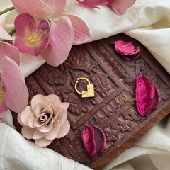 Vriksham Triangle Style Gold-Toned Kundan Jadau With White Green Septum Ring-J3896