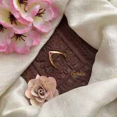 Vriksham Simple Gold Look Alike Red Small Tringle Stone Vangi Finger Ring-G20053