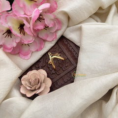 Vriksham Elegant Red Green & White AD Stone Gold Look Alike Vangi Finger Ring-G20063