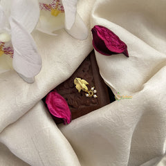 Vriksham Antique Jadau Kundan Nath-Red Green & White-Pearls-J3022