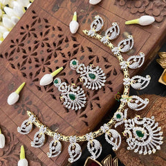 Vriksham Elegant Dual Peacock Gook Touch With Manga Hasli Choker Neckpiece-Green-G21511