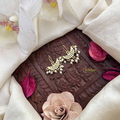 Vriksham Half Moon Style Prals Detailing Press Bugadi-Red Green-G21039