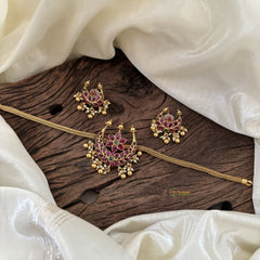 Simple Half Moon Pendant High Neck Choker-Red Green-G10449