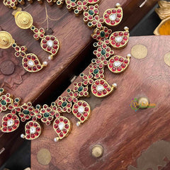 Vriksham Elegant Manga Reversible Kundan Jadau Short Neckpiece-Red Green & White-Green Bead-J4118