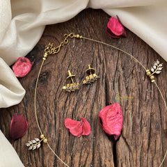 Vriksham Gold 5 Leaf Style Invisible Neckpiece-White-G19121