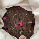 Vriksham Gold 5 Leaf Style Invisible Neckpiece-White Red & Green-G19122