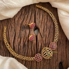 Stylish AD Stone Hasli Choker-G12073