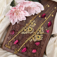 Vriksham Guttapusalu Oval Green Stone Vangi /Armlet-Pearl-G18213