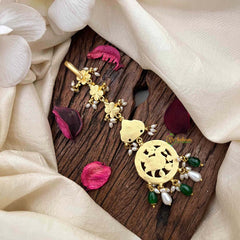 Vriksham Elegant Right Side Peacock Floral Round Kundan Jadau Maang Tikka-Green Bead-Pearls-J4186