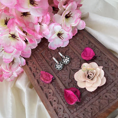 Vriksham Flower Maharashtrian Style Press Bugadi-Green-White Bead-J3159