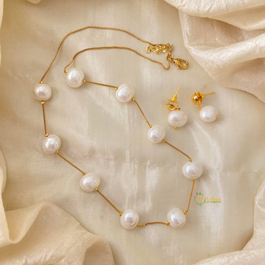 Stylish White Pearls Chain Neckpiece -G12116