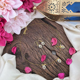 Vriksham 3 Leaf Style Pendant Invisible Chain Neckpiece-G18428