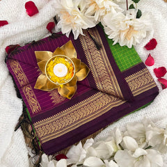 Parrot Green With Voilet Border-Vairaoosi Podi Kattam-Kalyani Cotton Saree - VS3446