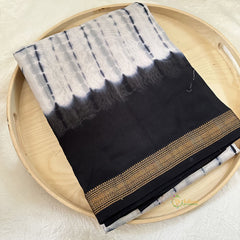 White with Deep Blue Maheshwari Cotton Silk Saree -Handloom Maheshwari Saree-VS3640