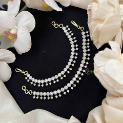 Vriksham Elegant American Diamond Dainty Round-Cut Crystal Maatil-G21586