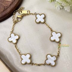 Vriksham Four-Leaf Clover Charm In Gold & White Bracelet-G20968
