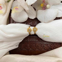 Vriksham Classic Gold White Rose Design Adjustable Toe Rings-G21658