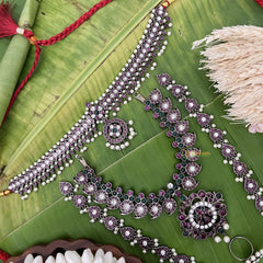 Vriksham Precious Kemp Black Polish Bridal Set-pearl-G18605