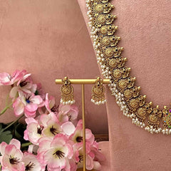 Vriksham Elegnat Kasu Choker Antique Gold Finish Guttapusalu Bridal Set-Red Green-Pearls-G21048