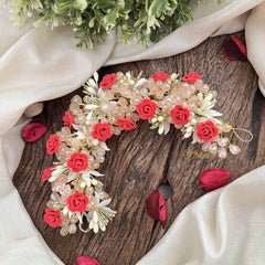 Vriksham Crystal beaded Pink Rose Hair Gajra With Golden Touch Flower Accessories-H1204