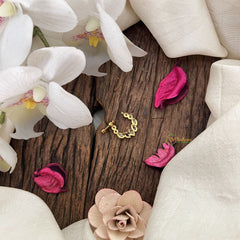 Vriksham leaf Stayle Naths/Nose pin-Red White-G18688