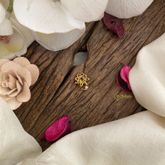 Vriksham Unique AD Stone Nath/Nose pin-Red-G17405