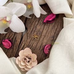 Vriksham Diamod Shape Golden Naths/Nose pin-Red White-G18640