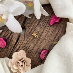 Vriksham Floral Golden Naths/Nose pin-Red White-G18645