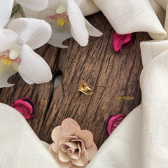 Vriksham Golden Naths/Nose pin-Red White-G18652