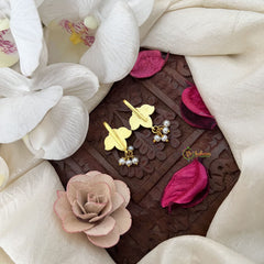 Vriksham Elegant Three Leaf Kundan Jadau Press Bugadi-Red Green & White-Pearl-J3500