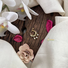 Vriksham Duck Style Naths/Nose pin-Red White & Green-Pearl-G18727