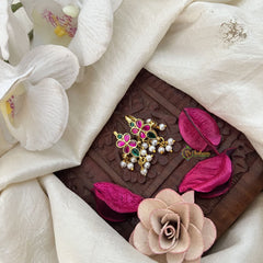 Vriksham Paisley Floral Charm Kundan Jadau Press Bugadi-Red Green-Pearl-J3536