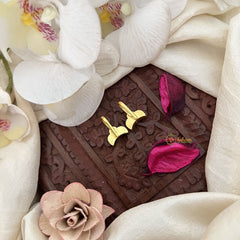 Vriksham Elegant Tirio Style Kundan Jadau Press Bugadi-White Red-J3554