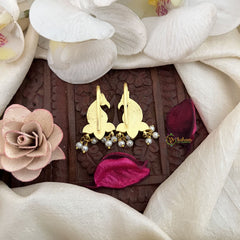 Vriksham Elegant Mayura Kundan Jadau Press Bugadi-Green Red & White-Pearl-J3545