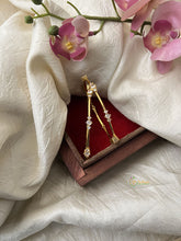 Premium Gold Alike Antique Diamond Bangle Set - White - G11866