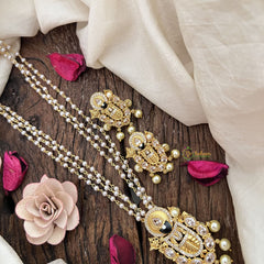 Vriksham Antique Balaji Golden Kunda 3 Layer Pearl Chain Pendant Chain Neckpiece-G19620