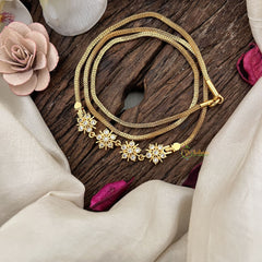 Vriksham Simple Gold Chain 4 Floral Moggapu Gold Chain-White-G19558